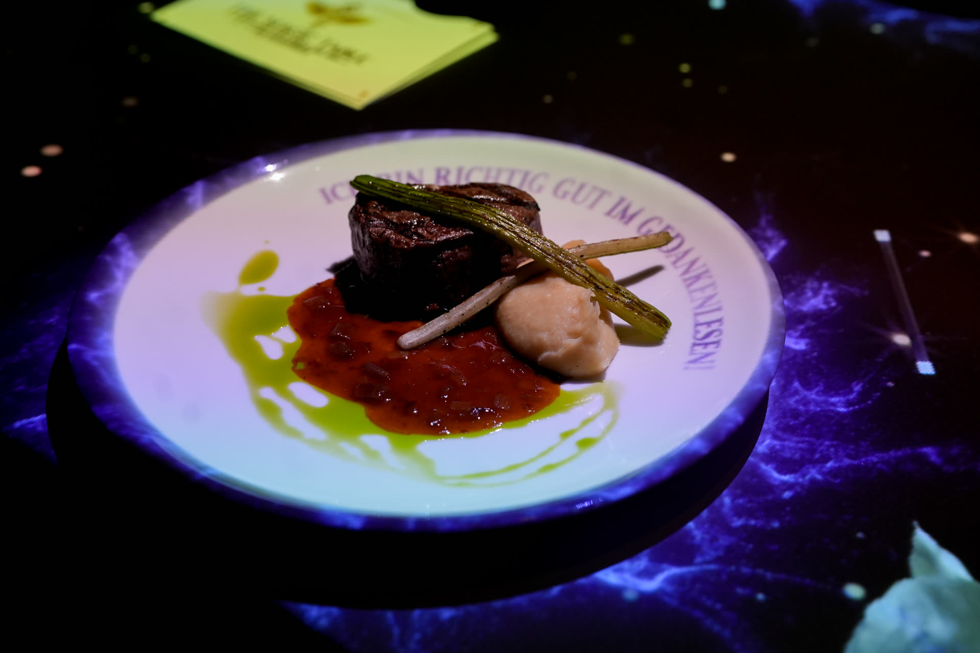 The Magic Table — Main course with projections