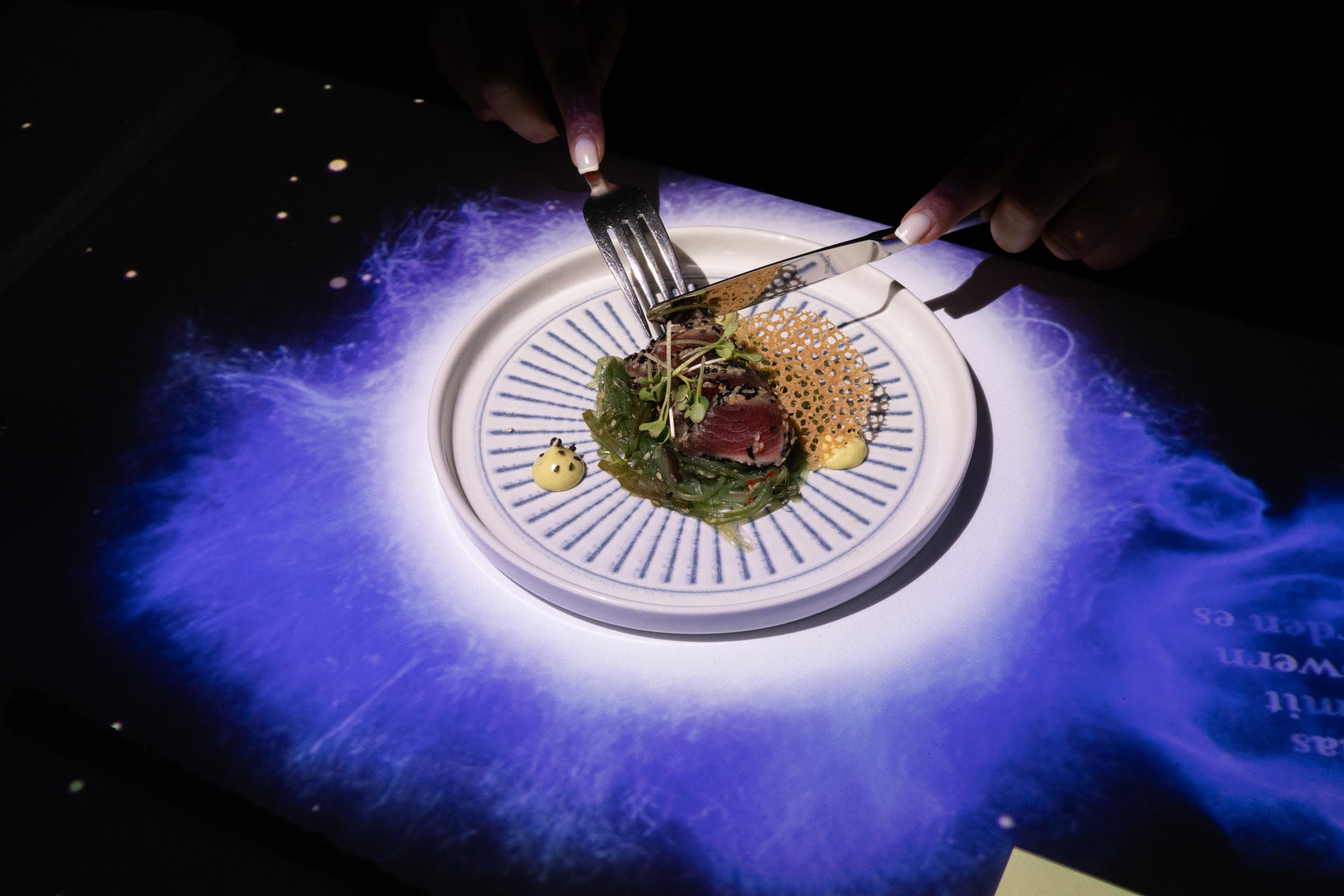 The Magic Table Heidelberg — intimate magical dining moment at Hilton Heidelberg